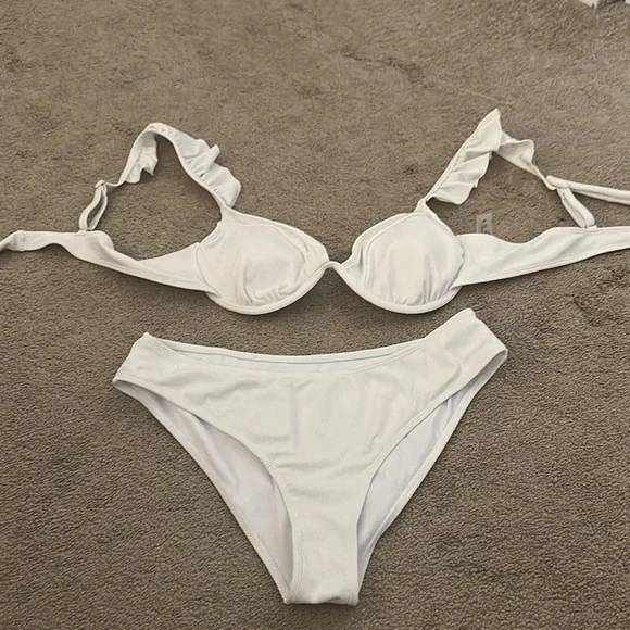 White Ruffled Bikini Set - Picture 3 of 9